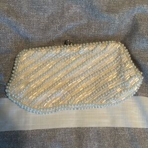 Vintage Pearl clutch